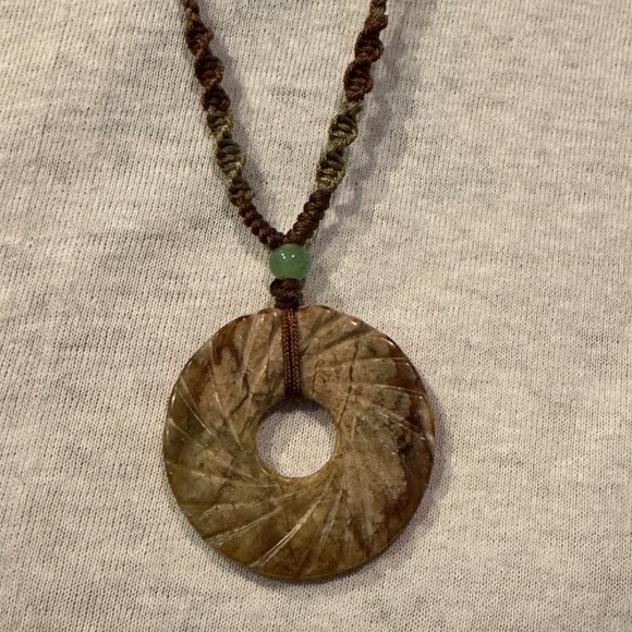 Vintage Jade Wheel  Pendant Necklace - Picture 4 of 8